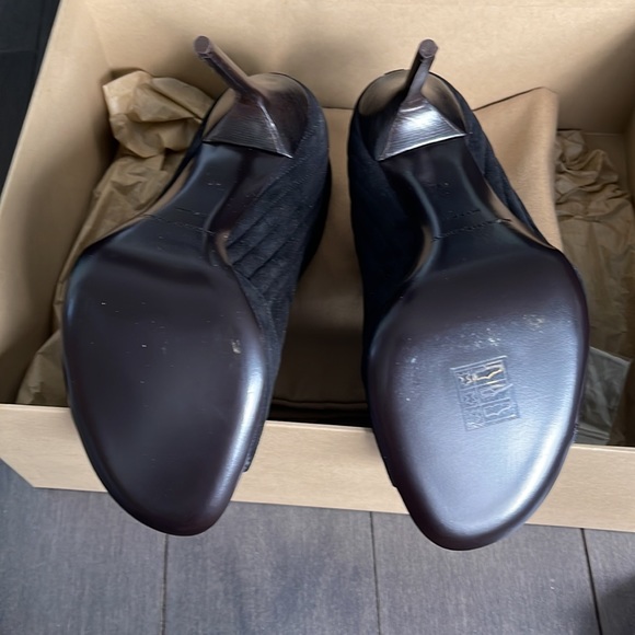Burberry Suede Peep-toe ankle boots. Size 7 - Picture 5 of 8